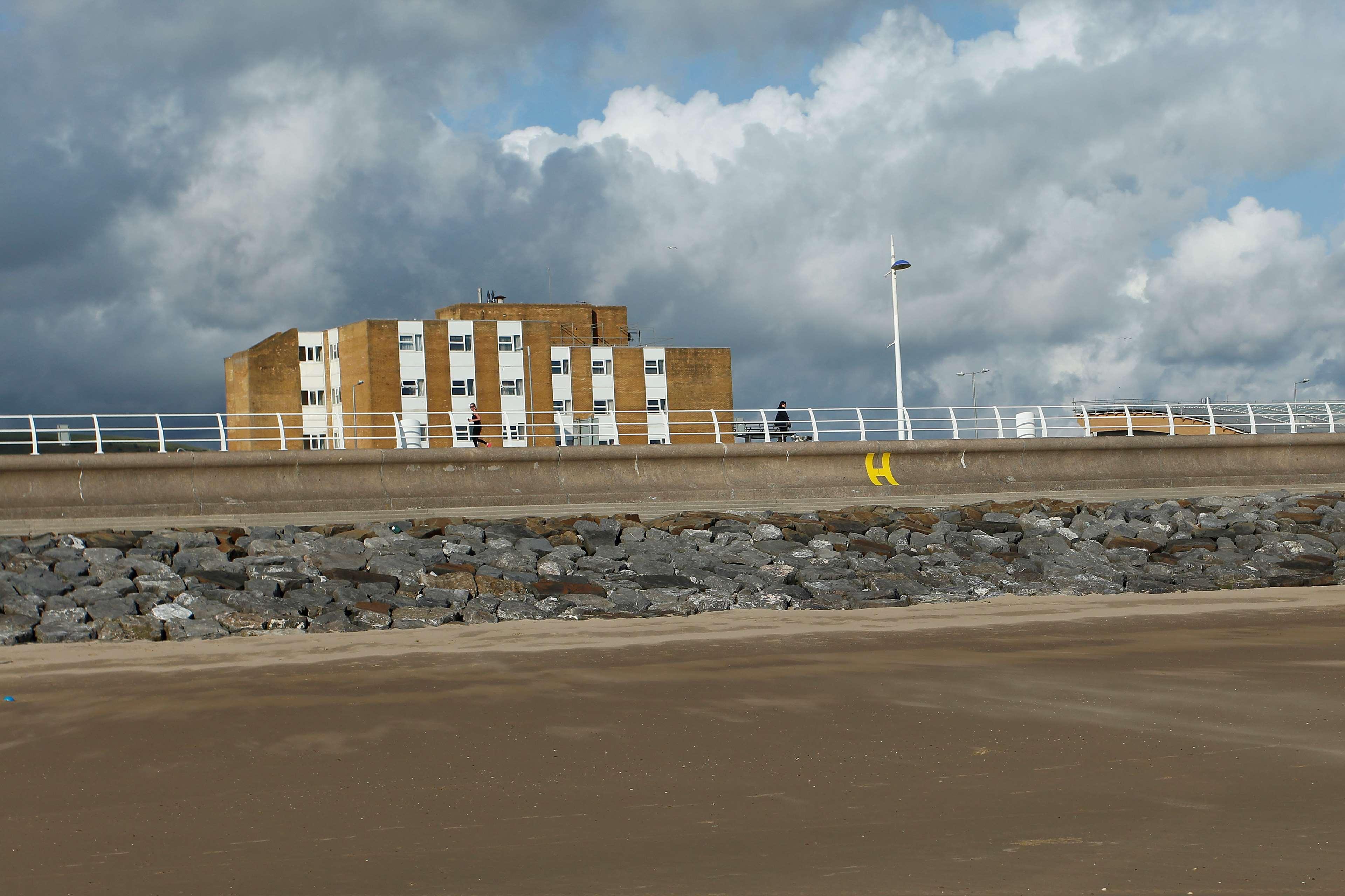 Best Western Aberavon Beach Hotel Порт-Толбот Экстерьер фото